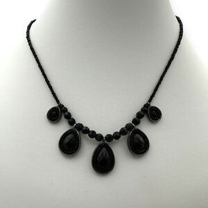 Liz and Co black bead necklace Necklace costume